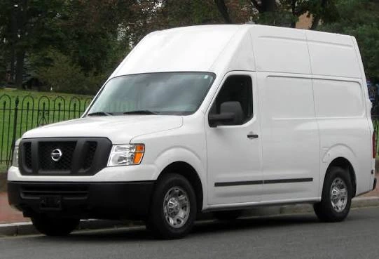 9.5' Nissan NV 2500 cargo van